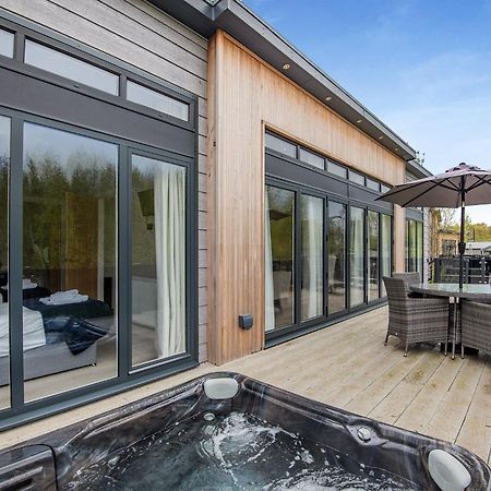 Woodhall Country Park Lodges Woodhall Spa Exterior foto
